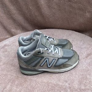 New Balance 990v5